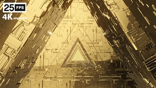 In Triangle Gold 4K