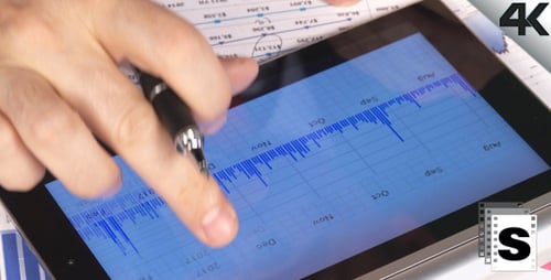 Analyzing Business Data with Digital Tablet