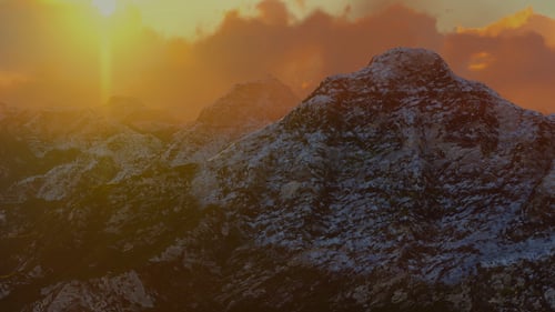 Abstrakte Luftberglandschaft bei Sonnenuntergang 10