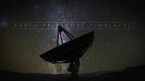 Timelapse de nuit étoilée du radiotélescope