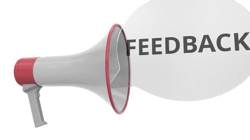 Megafon mit FEEDBACK-Nachricht auf Speech Bubble