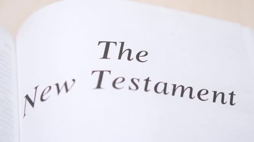 Pages Turning in The New Testament Bible