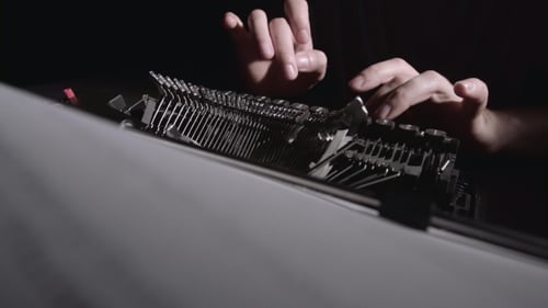L'homme écrit une lettre Bonjour mon cher ami