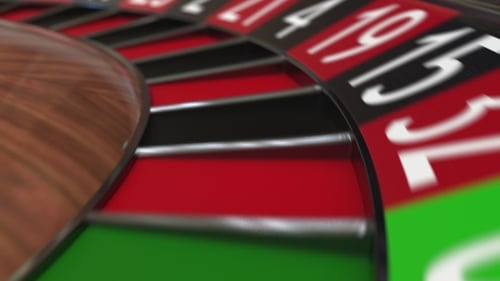 Casino Roulette Wheel Ball Hits 5 Five Red