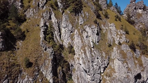 Vol dans le canyon de la vallée de Vratna, Mala Fatra, Slovaquie