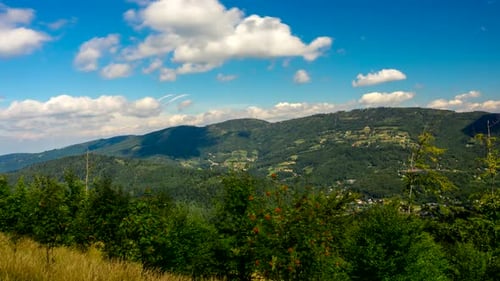 Wolken über den Beskiden