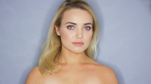 Glamourous Blonde Woman's Beauty Portrait in Studio