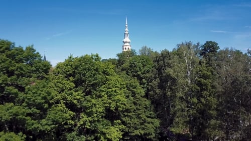 Survol du château de Tovacov, République tchèque.