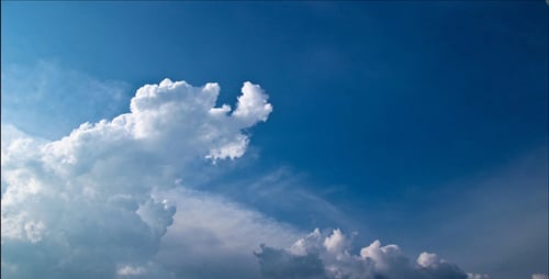 Zeitraffer tropischer sich bewegender Wolken