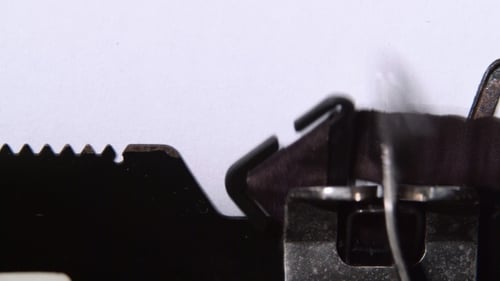 Impossible est le mot sur une machine à écrire.