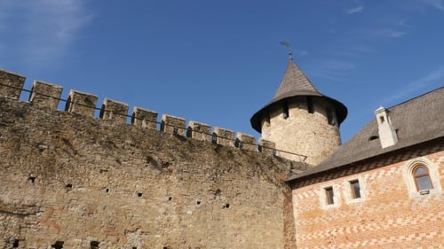 Die Festung von Khotyn, Blick auf den Turm und den Palast des Kommandanten