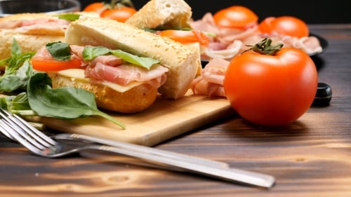 Fresh Sandwiches with Tomatoes and Spinach