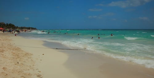 Day at the Beach full HD