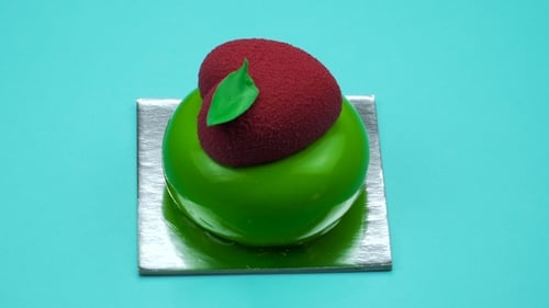 Dessert Styled Like an Apple with Green Glaze