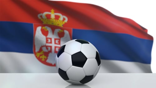 Ballon de foot avec drapeau de Serbie