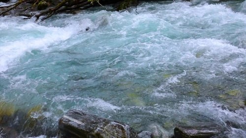 Mountain River Wasser mit