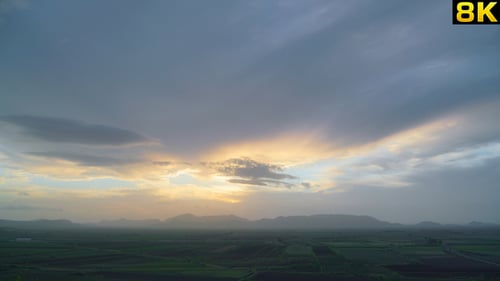 Spacious Bright Sunset on Plain