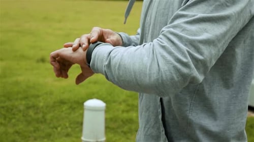 Sportsman Run and Checks Fitness Results Sport Tracker Wristband Watch