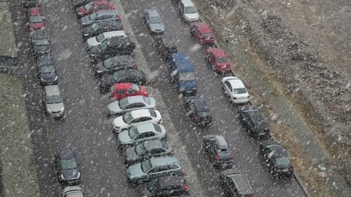 Snow Falling in Town, Snowy Weather