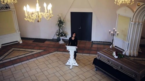 Woman Makes Speech at Funeral in Orthodox Church 4