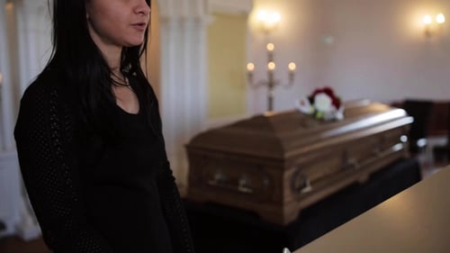 Woman Makes Speech at Funeral in Orthodox Church 8