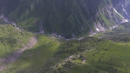 Green Mountains from a Height, Filming with Drone
