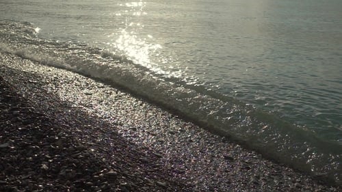 Sonniger Tag und Wellen.