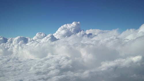 Rund um die Wolken