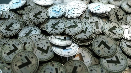 Pile de Litecoin 4K déversée
