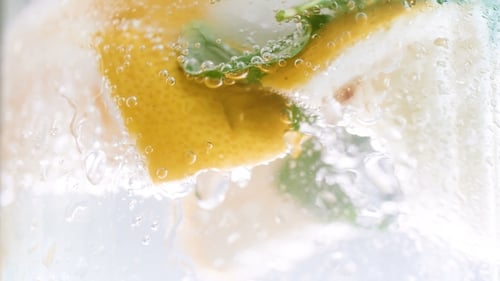Refreshing Lemon and Mint Drink with Bubbles