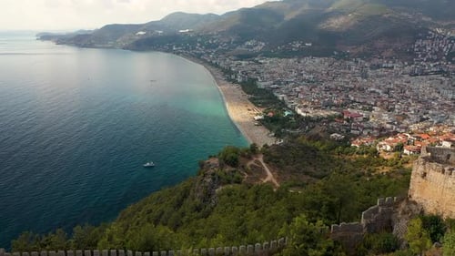 Château d'Alanya, Alanya Kalesi, vue aérienne de la montagne et de la ville, Turquie