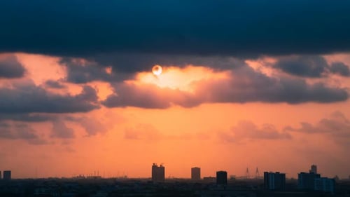 Dramatic Sunset Time-Lapse over Urban Skyline