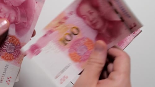 Counting Chinese Renminbi Banknotes