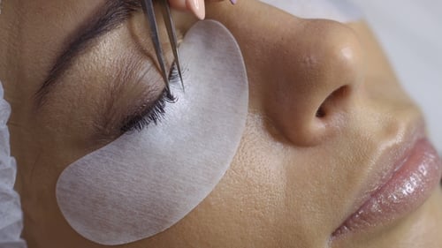 Process of Making Eyelash Extension in Beauty Salon