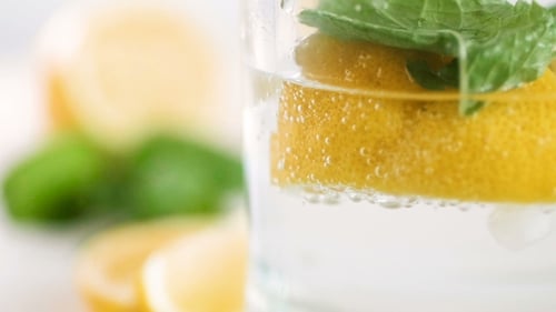 Refreshing Lemon and Mint Drink with Ice