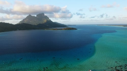 Drone View sobre Bora Bora
