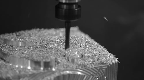 Metallbearbeitung CNC-Fräsmaschine Schneiden von Metallen Moderne Verarbeitungstechnologie.