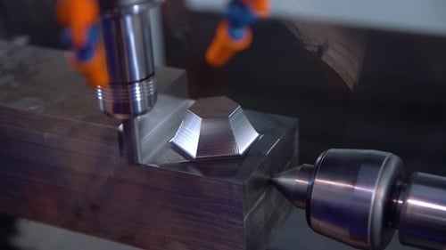 Metallbearbeitung CNC-Fräsmaschine
