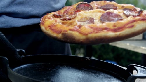 Fresh Pepperoni Pizza