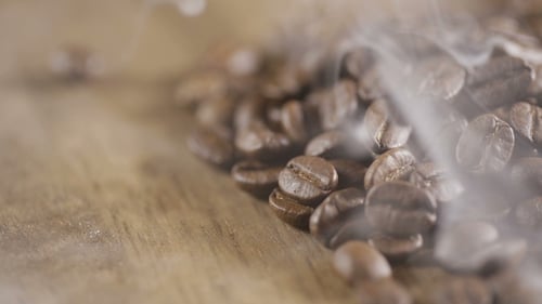 Fried Coffee Beans, Delicious Aroma, Covered with Smoke, Roasted Grain Cafe Flavor Taste Hot Fresh
