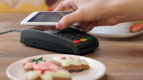 Mobile Payment With Smartphone and Contactless Technology