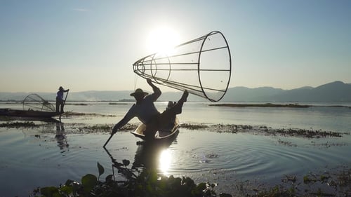 Traditionelle birmanische Fischer am Inle-See