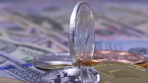 Silver Litecoin Coin, LTC et Bills of Dollars tournent