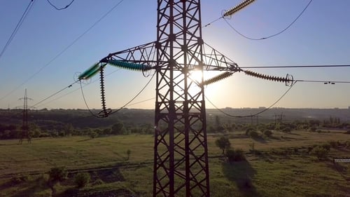 Torre de energía de alta tensión