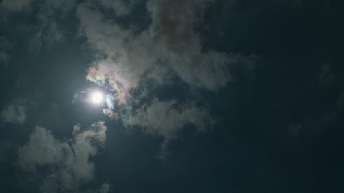 Mond im Nachthimmel