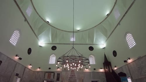 Historisches Innere der Moschee.