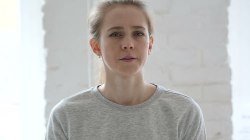 No Young Woman Disliking By Shaking Head Rejecting