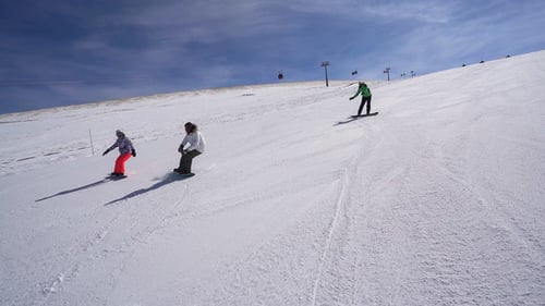 Snowboarder