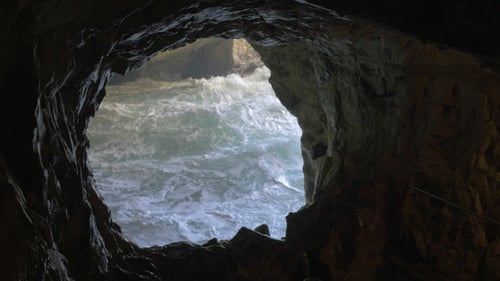 Grutas de Rosh Hanikra con mar agitado