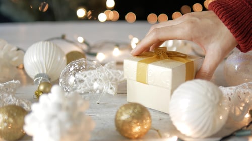 Put Christmas Gift Box